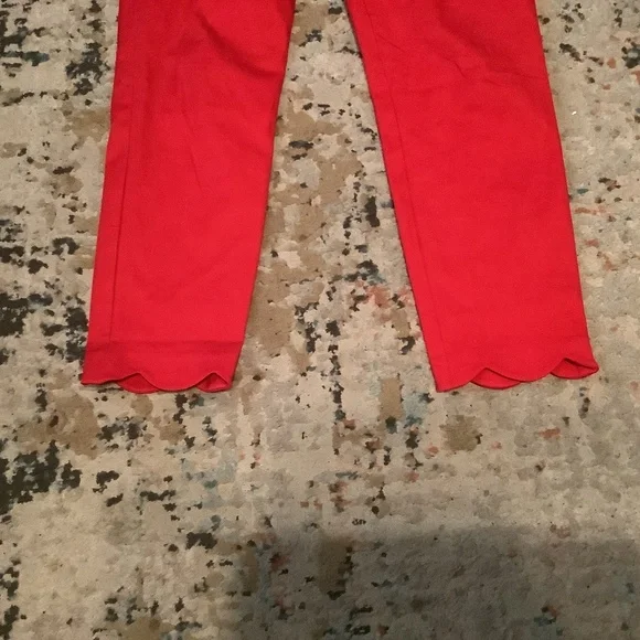 J Crew Winnie red scalloped capri pants, size 4 - Picture 2 of 7